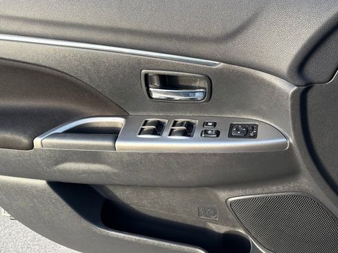 Used 2021 Mitsubishi Outlander Sport SE image 27