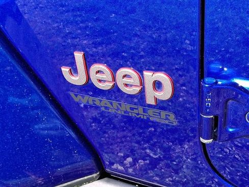 Used 2019 Jeep Wrangler Unlimited Rubicon w/ Dual Top Group AWD/4WD image 5