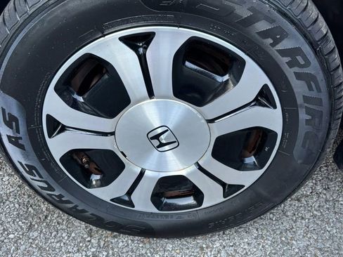 Used 2013 Honda Civic Hybrid Sedan image 23