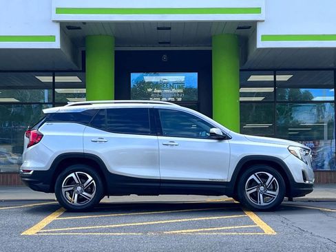 Used 2019 GMC Terrain SLT image 8