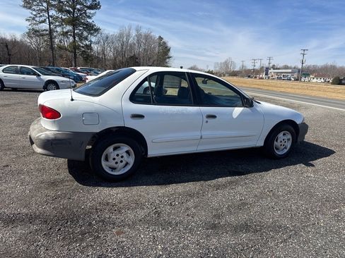 Used 1999 Chevrolet Cavalier Sedan image 9