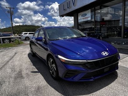 Used 2025 Hyundai Elantra SEL