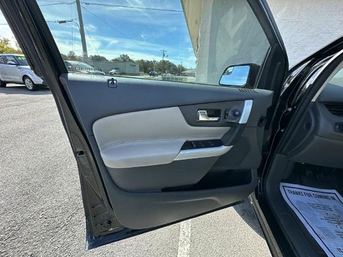 Used 2013 Ford Edge SE image 13