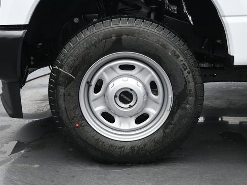 New 2026 Ford F250 XL w/ F-250 >10K GVWR Package image 27