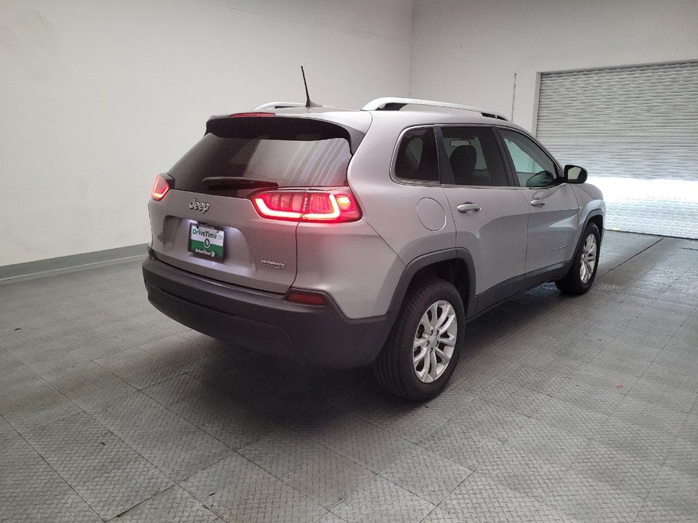 Used 2019 Jeep Cherokee Latitude w/ Popular Appearance Group FWD image 9