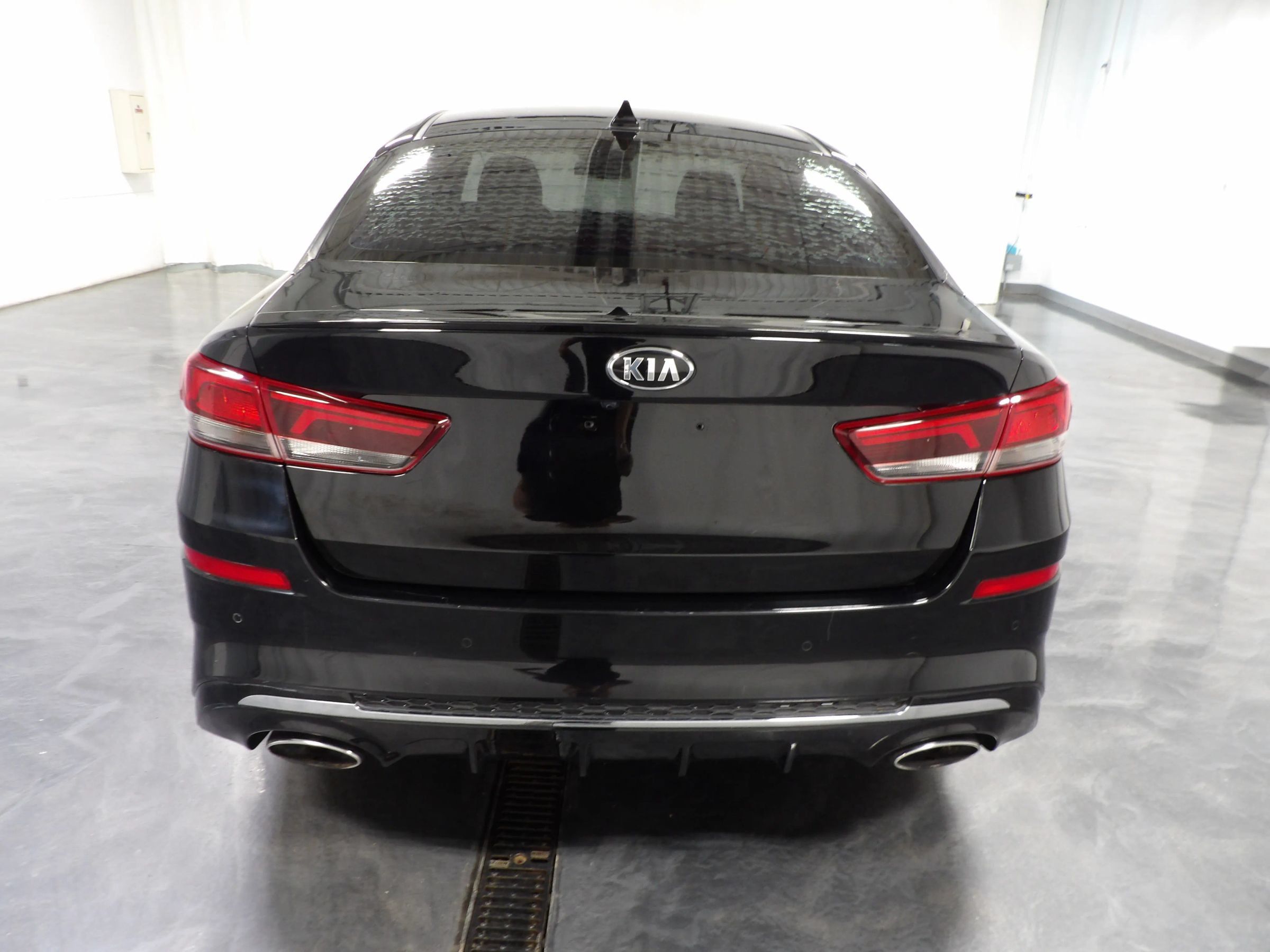 Used 2020 Kia Optima S FWD image 5