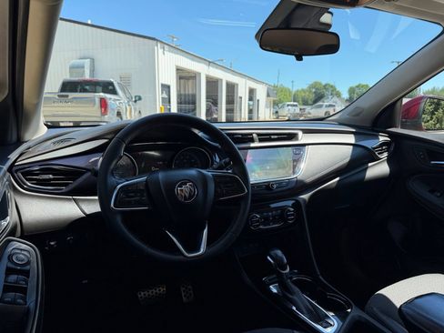 Used 2023 Buick Encore GX Select w/ Sport Touring Package FWD image 17