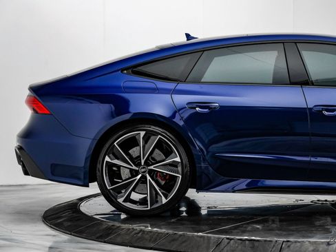 Used 2021 Audi RS 7 Sportback w/ Carbon Optic Package AWD/4WD image 21