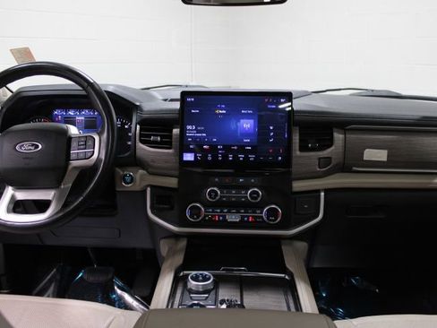 Used 2024 Ford Expedition Max Limited image 2