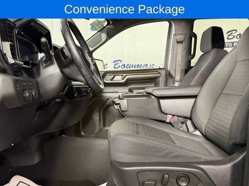 Used 2024 Chevrolet Silverado 1500 LT AWD/4WD image 12