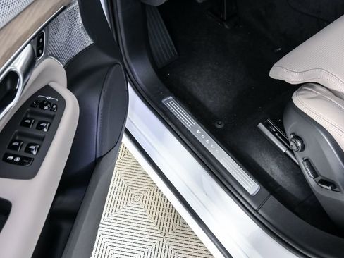 New 2026 Volvo XC90 B6 Ultra w/ Lounge Package AWD/4WD image 8