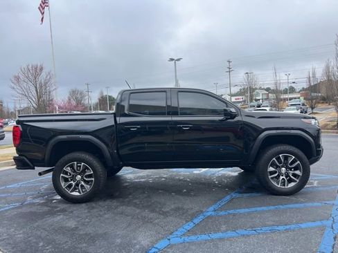 Used 2024 GMC Canyon Elevation w/ Elevation Premium Package image 6