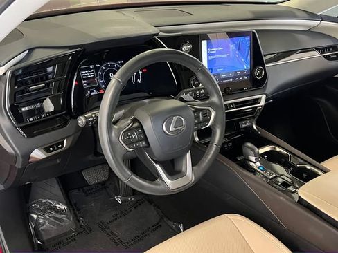 Used 2024 Lexus RX 350 FWD w/ Technology Package image 23