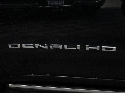 Certified 2025 GMC Sierra 2500 Denali Ultimate AWD/4WD image 19