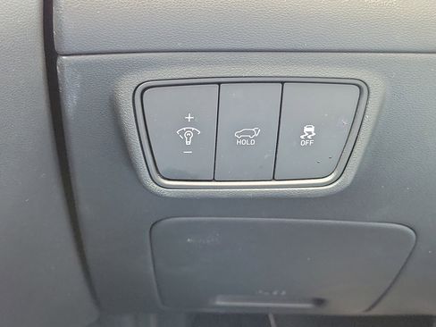 Used 2024 Hyundai Tucson Limited image 16