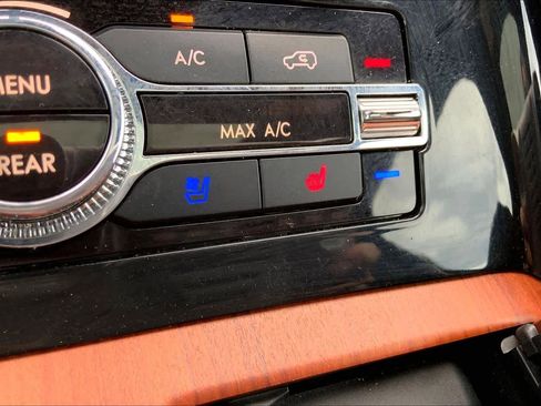 Used 2018 Lincoln Navigator L Reserve w/ Technology Package image 33