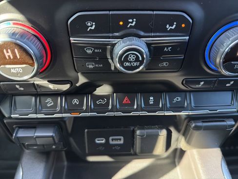 Used 2020 Chevrolet Silverado 1500 RST w/ Texas Edition image 45