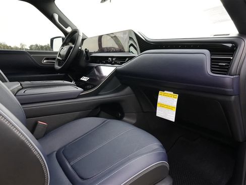 New 2026 INFINITI QX80 4WD image 21