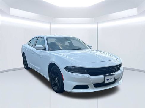 Used 2022 Dodge Charger SXT RWD image 8