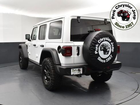 Used 2025 Jeep Wrangler Unlimited Sport AWD/4WD image 4