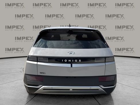 Used 2023 Hyundai Ioniq 5 SE image 4