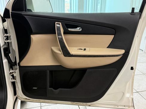 Used 2011 GMC Acadia Denali AWD/4WD image 19