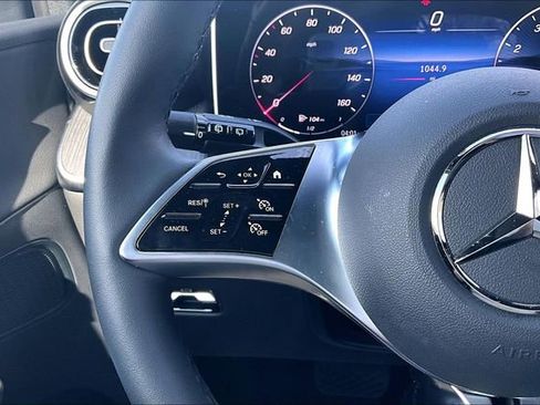 Used 2026 Mercedes-Benz GLC 300 4MATIC image 14