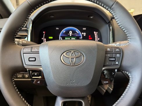 New 2026 Toyota Camry SE FWD image 24