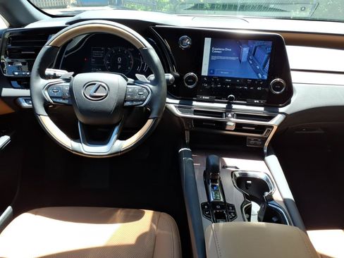 Certified 2023 Lexus RX 350 Premium w/ Accessory Package AWD/4WD image 5