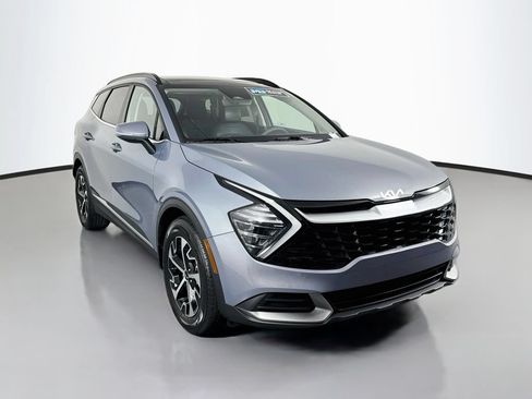 Used 2025 Kia Sportage EX w/ Premium Package FWD image 3