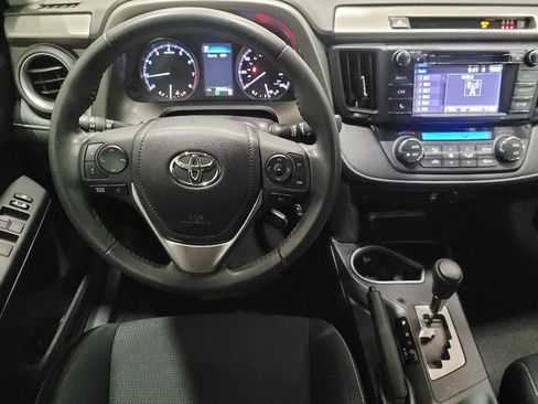 Used 2018 Toyota RAV4 XLE AWD/4WD image 22