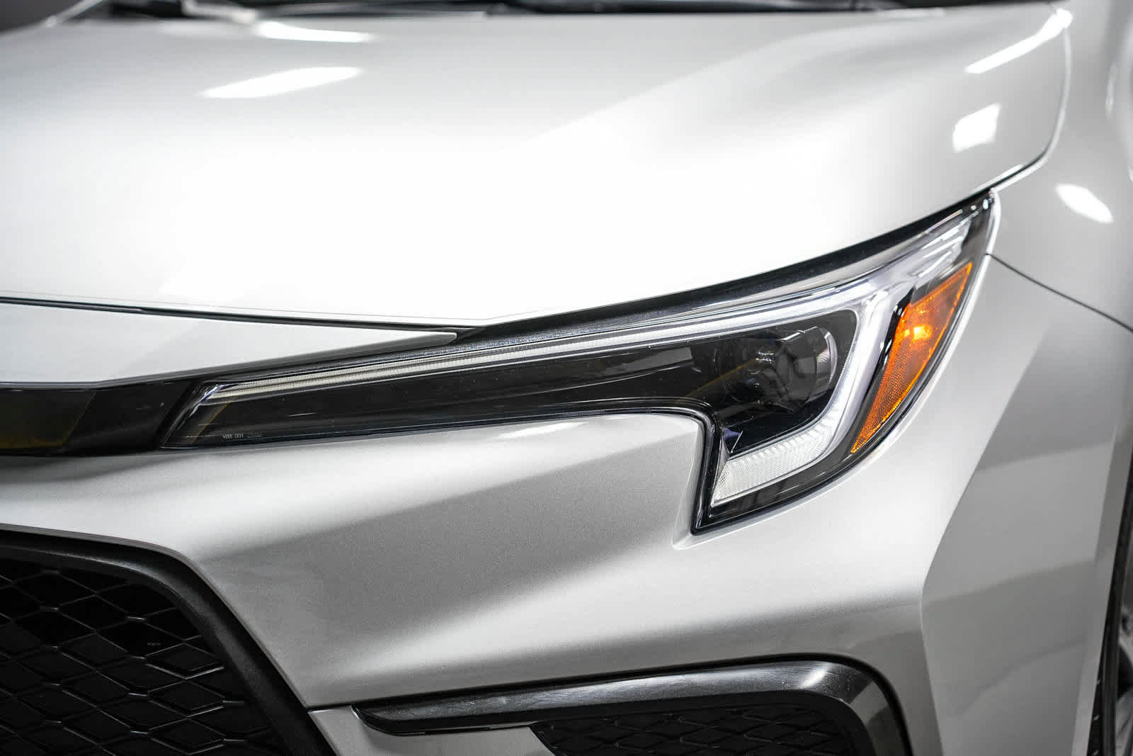 Certified 2025 Toyota Corolla SE FWD image 11
