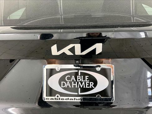 Used 2024 Kia Sorento S image 24