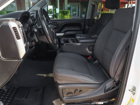 Used 2018 Chevrolet Silverado 1500 LT w/ All Star Edition image 18