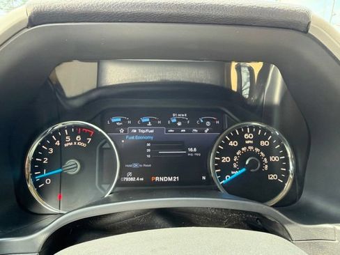 Used 2017 Ford F150 Lariat w/ Equipment Group 502A Luxury AWD/4WD image 22