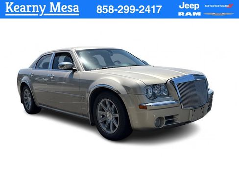 Used 2006 Chrysler 300 C w/ Protection Group II RWD image 1