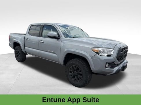 Used 2019 Toyota Tacoma SR5 AWD/4WD image 5
