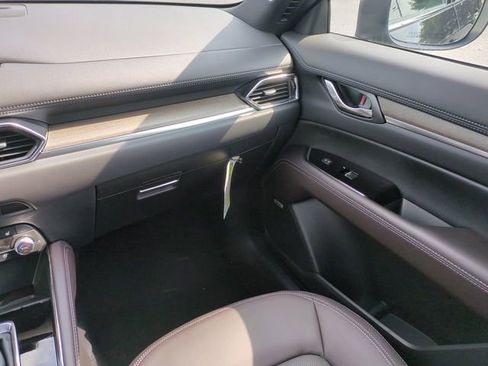 New 2025 MAZDA CX-5 Signature image 15