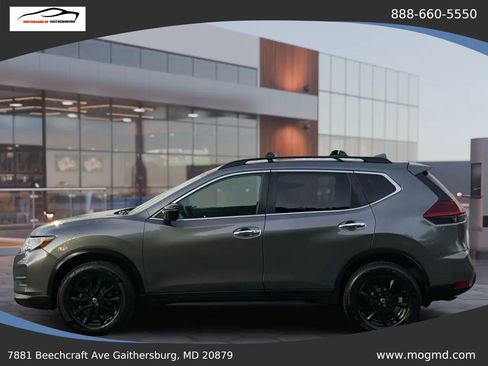 Used 2018 Nissan Rogue SV AWD/4WD image 10