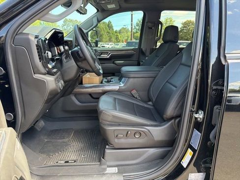 Used 2024 Chevrolet Silverado 2500 LTZ w/ LTZ Plus Package AWD/4WD image 19