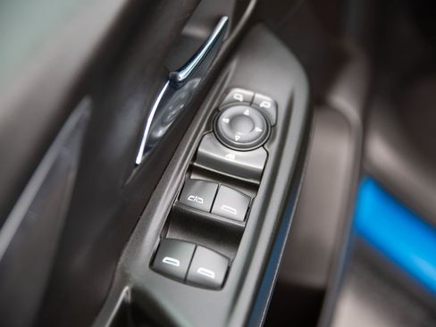 Used 2023 Chevrolet Bolt LT FWD image 19