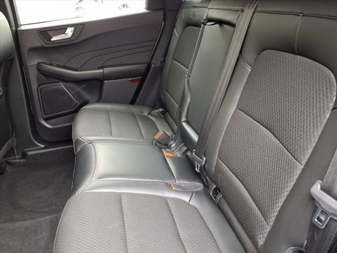 Certified 2025 Ford Escape SE w/ Class II Trailer Tow Package image 7