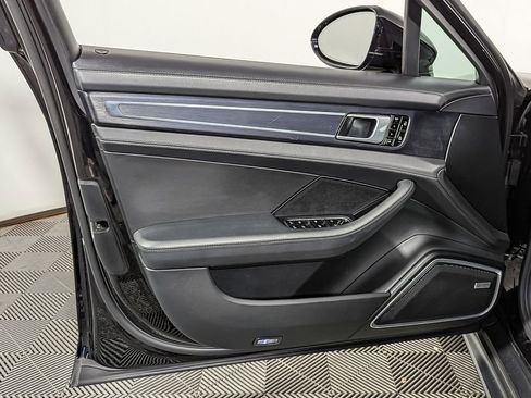 Used 2021 Porsche Panamera GTS image 14
