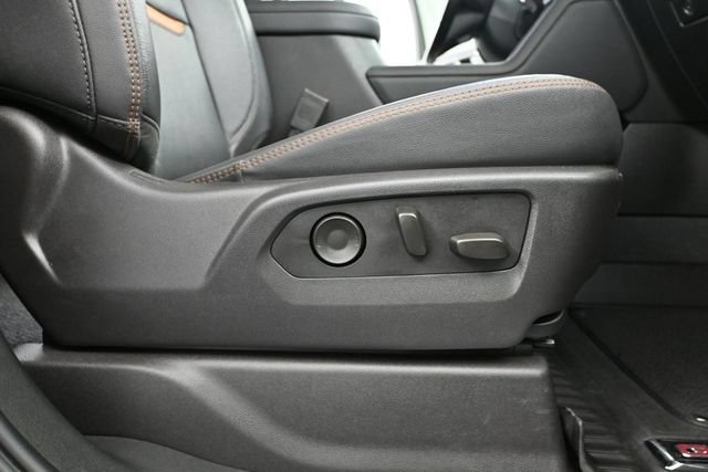 Used 2024 GMC Sierra 2500 AT4 w/ Technology Package AWD/4WD image 53