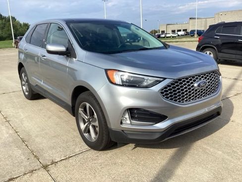Used 2024 Ford Edge SEL w/ Convenience Package AWD/4WD image 10
