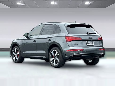 Used 2024 Audi Q5 2.0T Premium Plus w/ Premium Plus Package AWD/4WD image 3