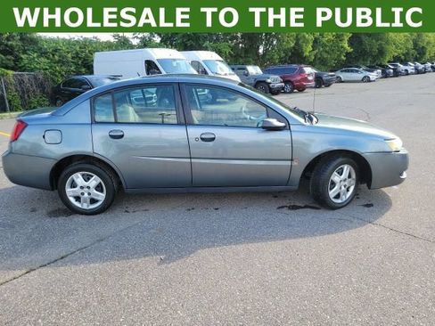 Used 2006 Saturn ION Level 2 FWD image 2