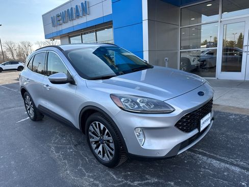 Used 2020 Ford Escape Titanium image 1