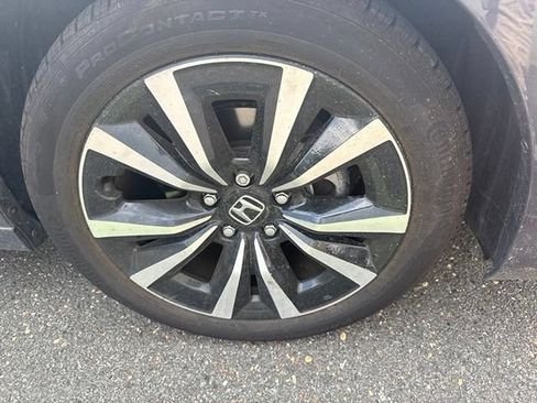 Used 2024 Honda Civic EX-L image 5