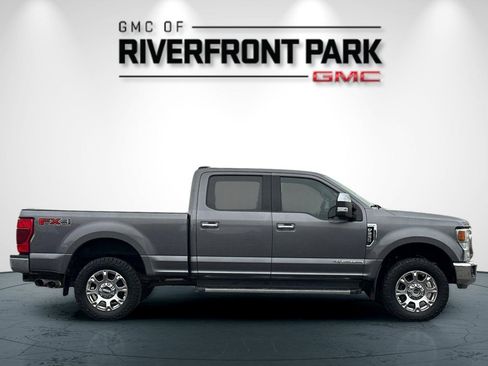 Used 2021 Ford F250 Lariat w/ Chrome Package image 2